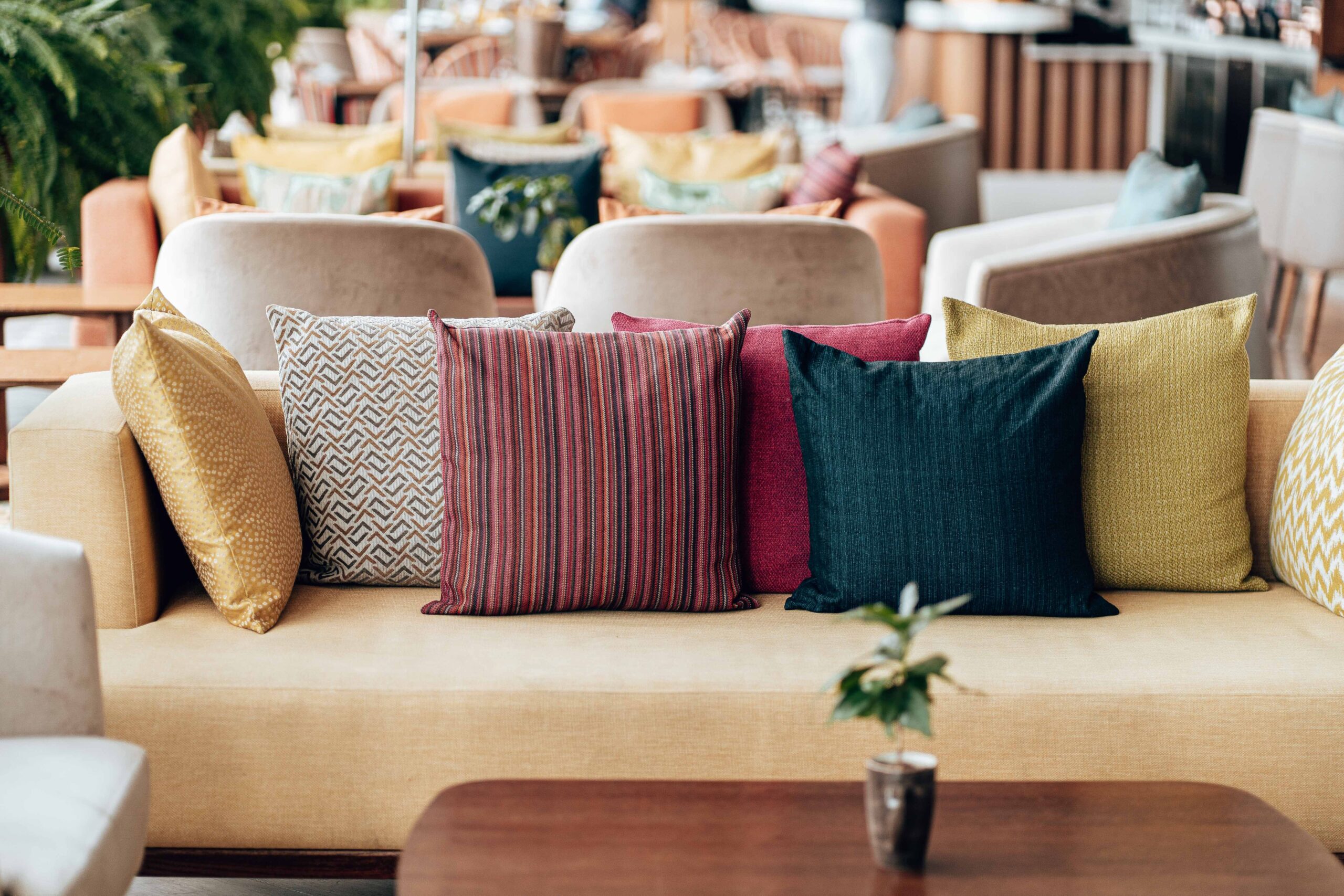 Fundas de sofá elásticas para renovar el salón